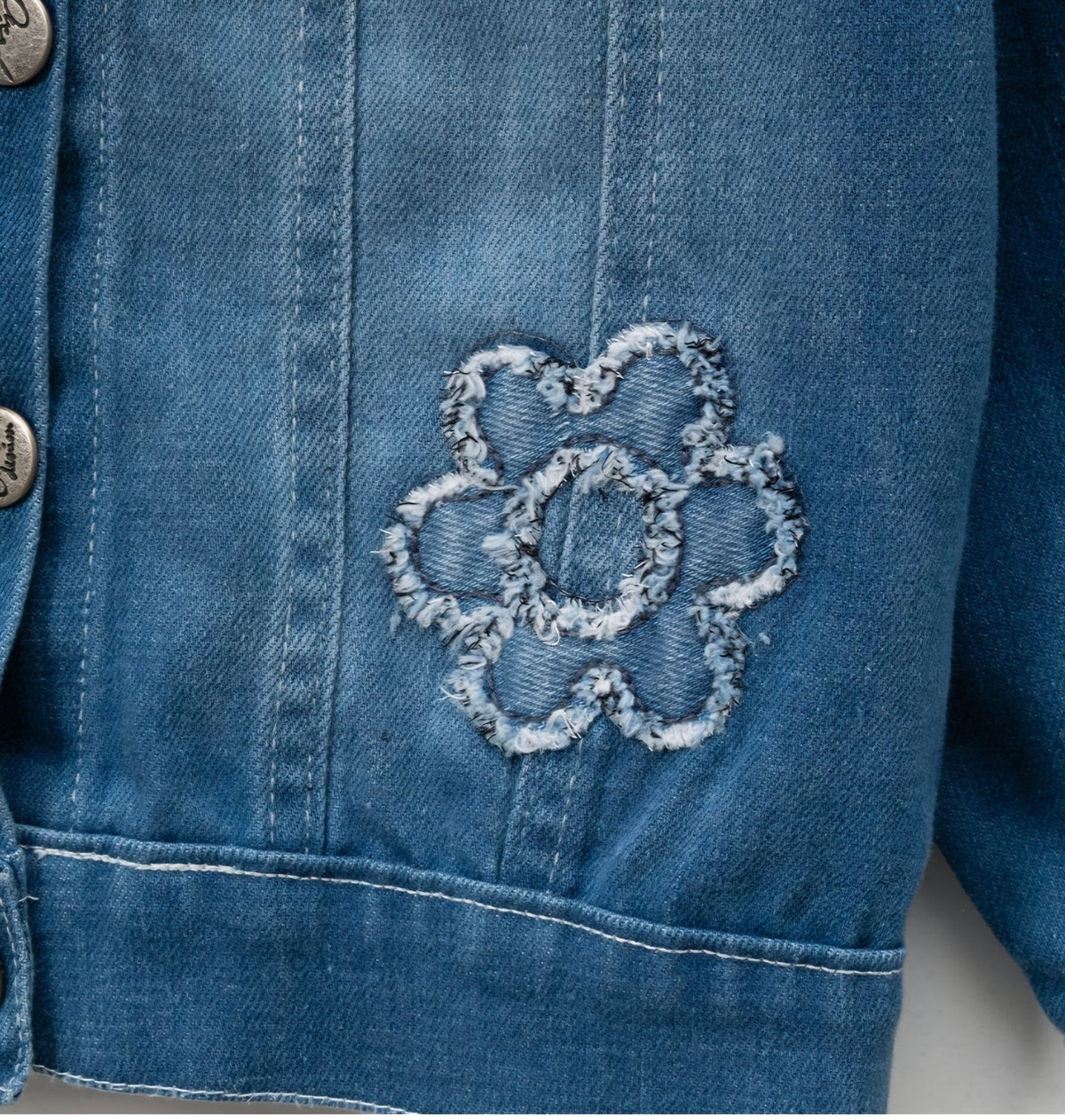 Daisy Themed Embroidered Denim Jacket