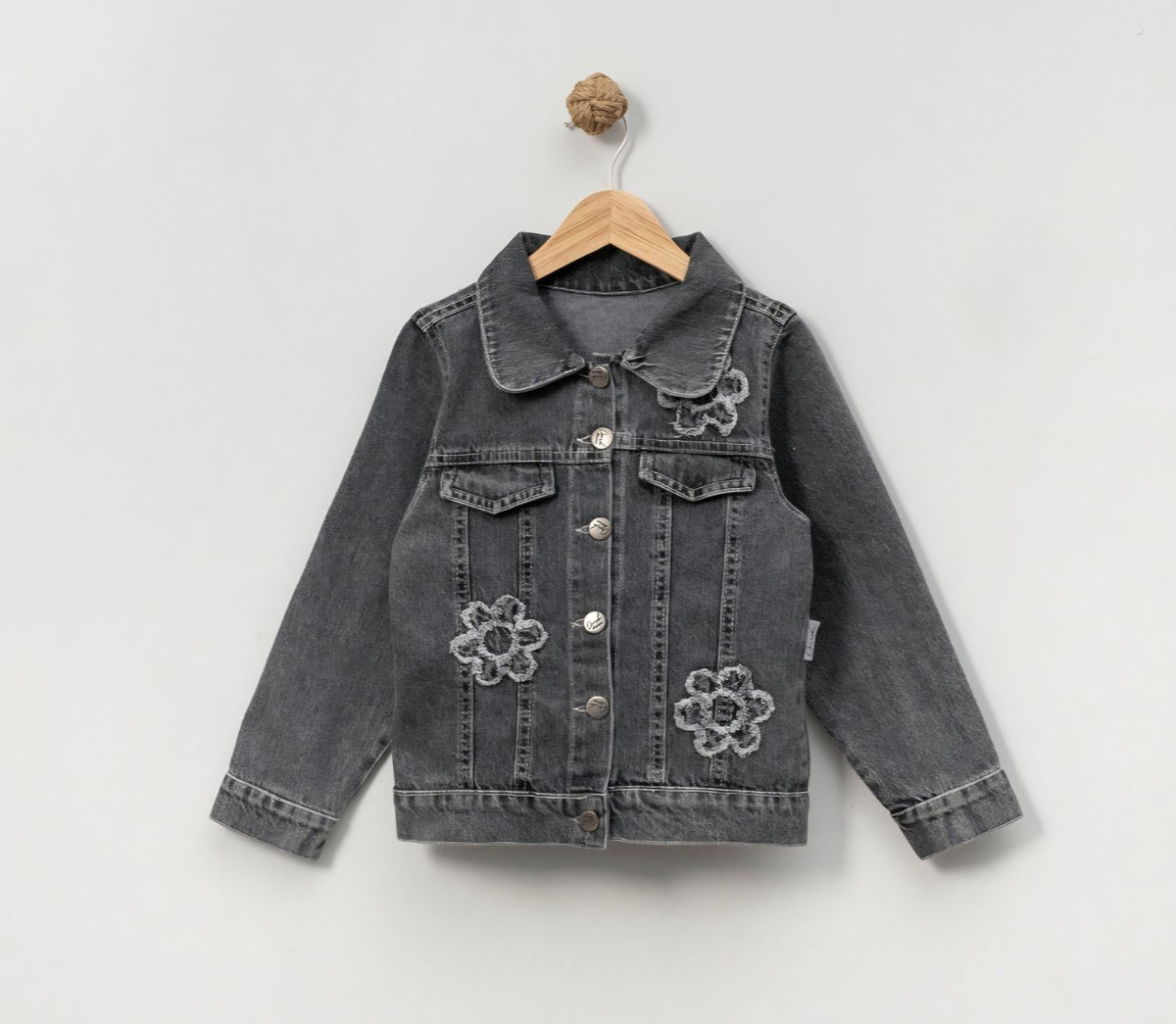 Daisy Themed Embroidered Denim Jacket