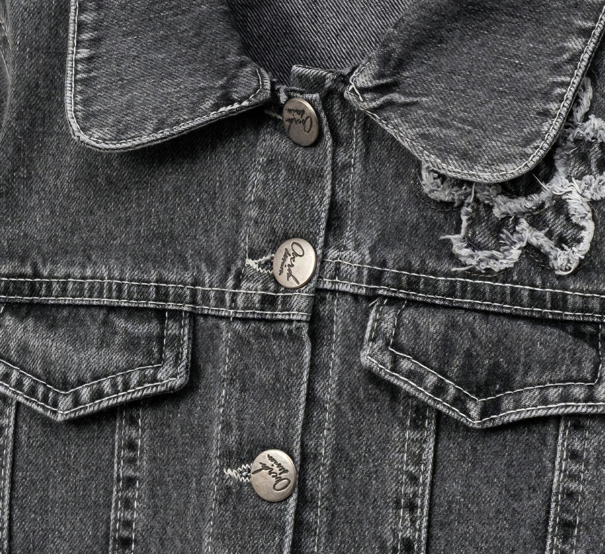Daisy Themed Embroidered Denim Jacket