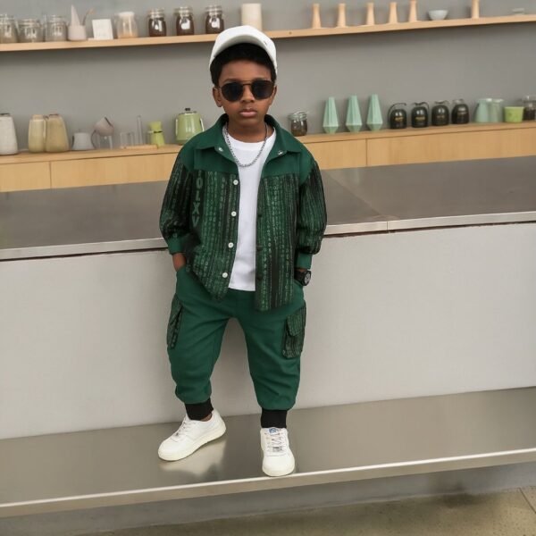 Boys’ Two-Piece Outfit – Long-Sleeve Top & Pants (2–6Y)