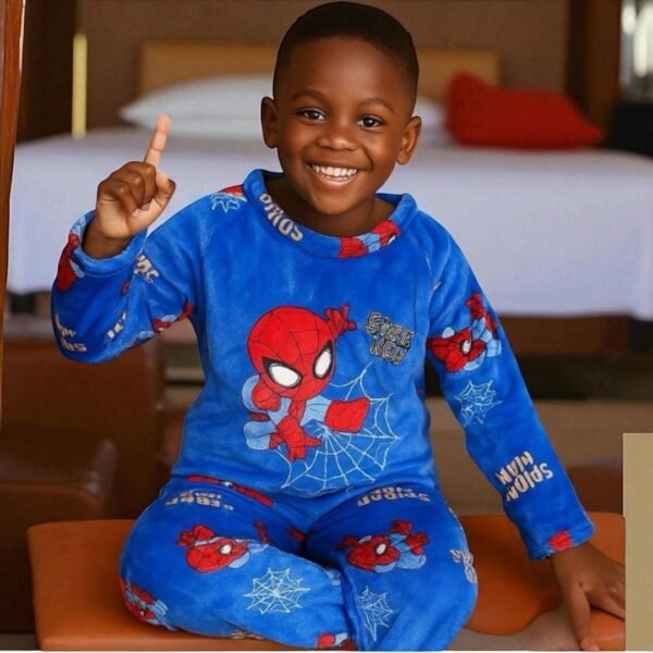 Kids’ Flannel Pajama Set – Coral Fleece (4–8Y)